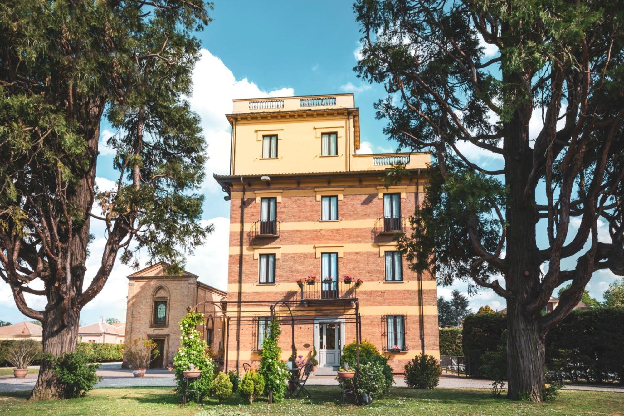 Hotel Villa Liberty Pontecurone Ngoại thất bức ảnh