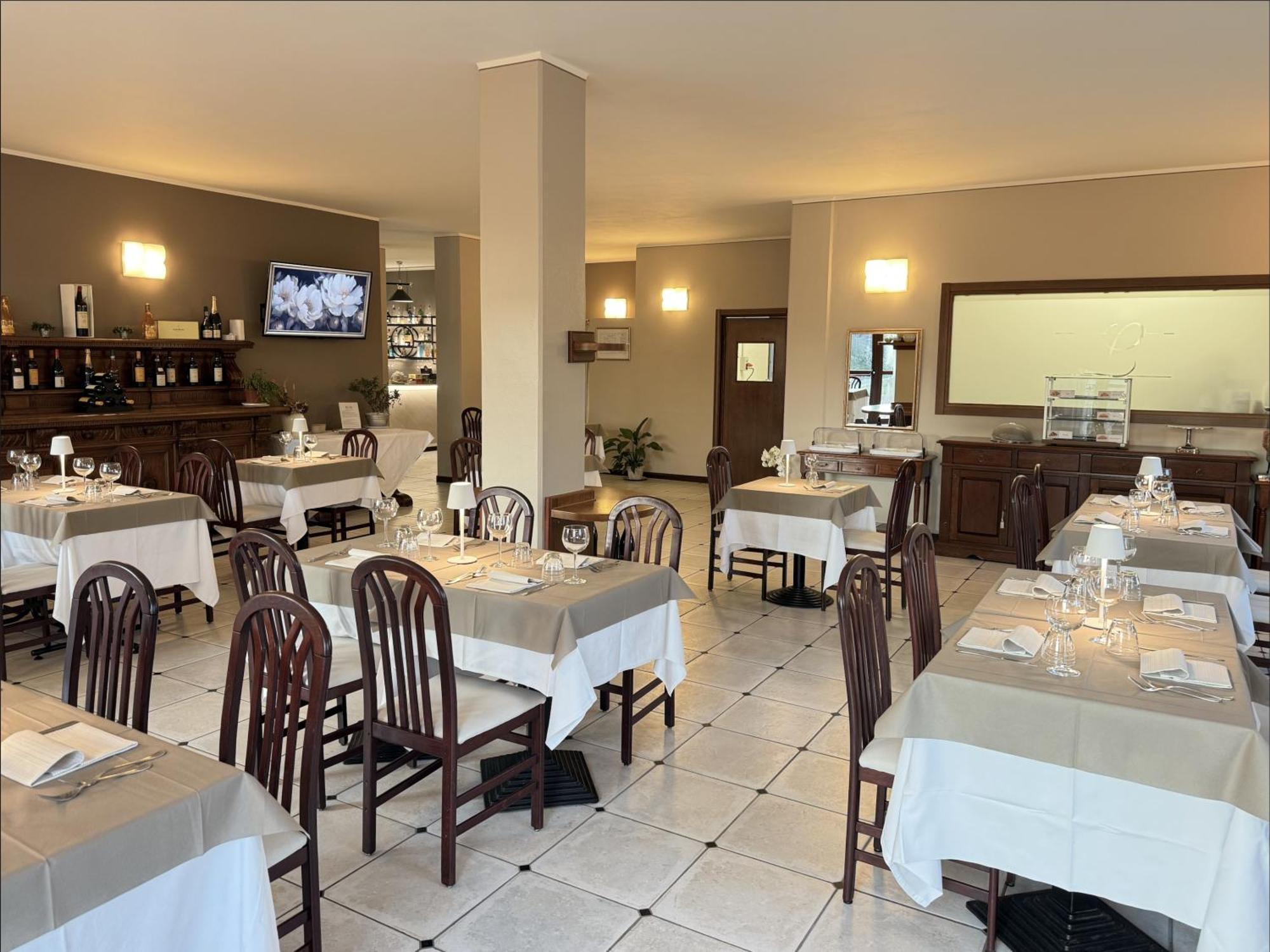 Hotel Villa Liberty Pontecurone Ngoại thất bức ảnh