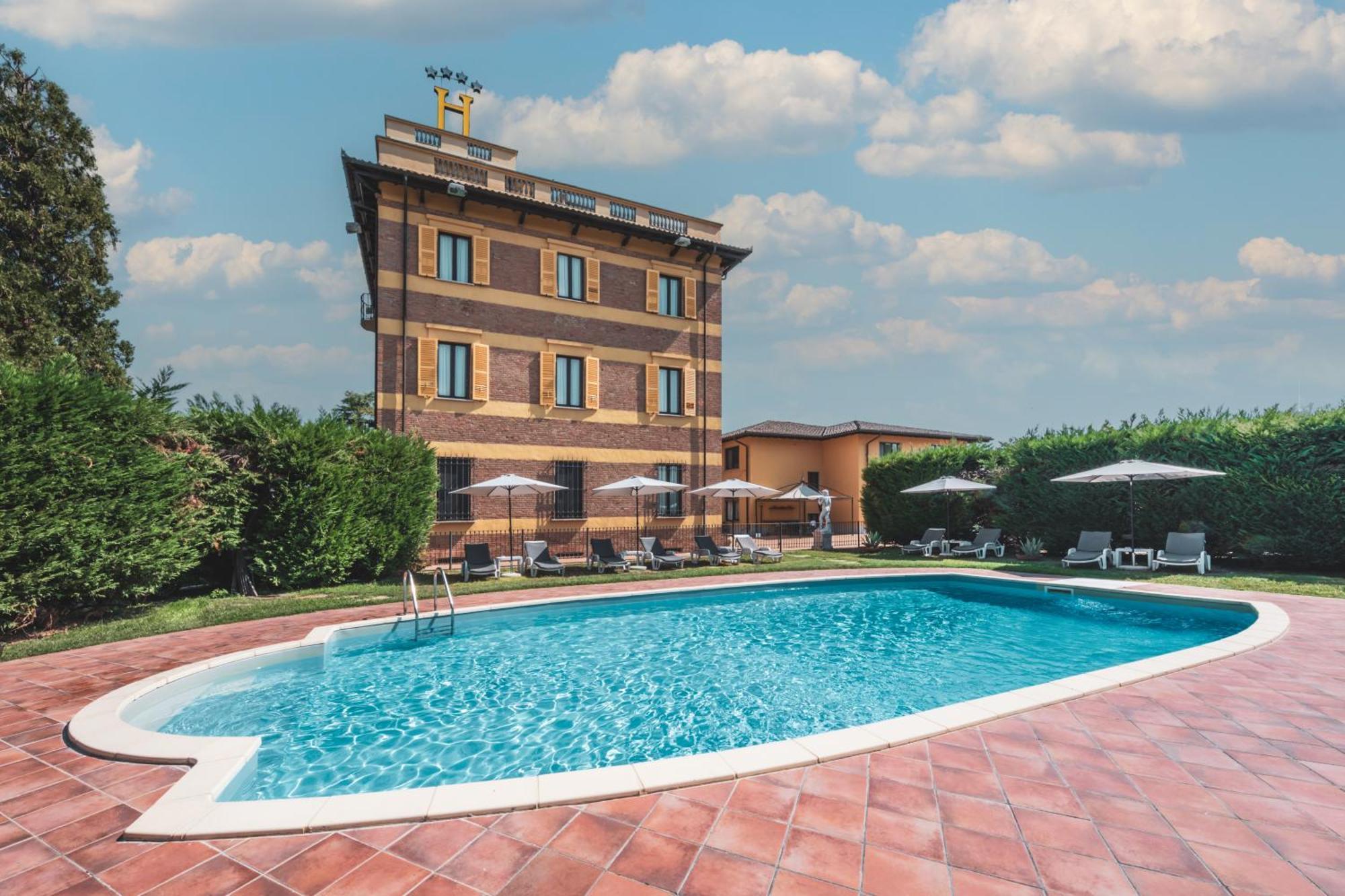 Hotel Villa Liberty Pontecurone Ngoại thất bức ảnh